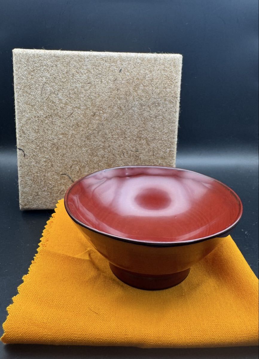 ☆輪島塗 名工 角偉三郎朱漆 朱盃 共布・紙箱付 希少品 未使用品 真作