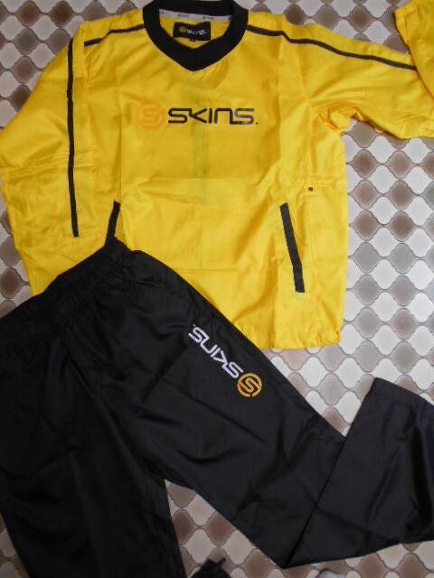 SKINS　スキンズ　ナイロンジャージ上下セットアップ　L　黄黒　SAS5503（P）　㈱デサント