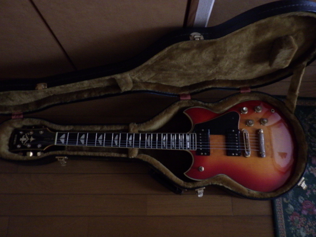 ◇◇◇ YAMAHA SG-2000 チェリーレッド 専用ハードケース付き 中古 ◇◇◇ 