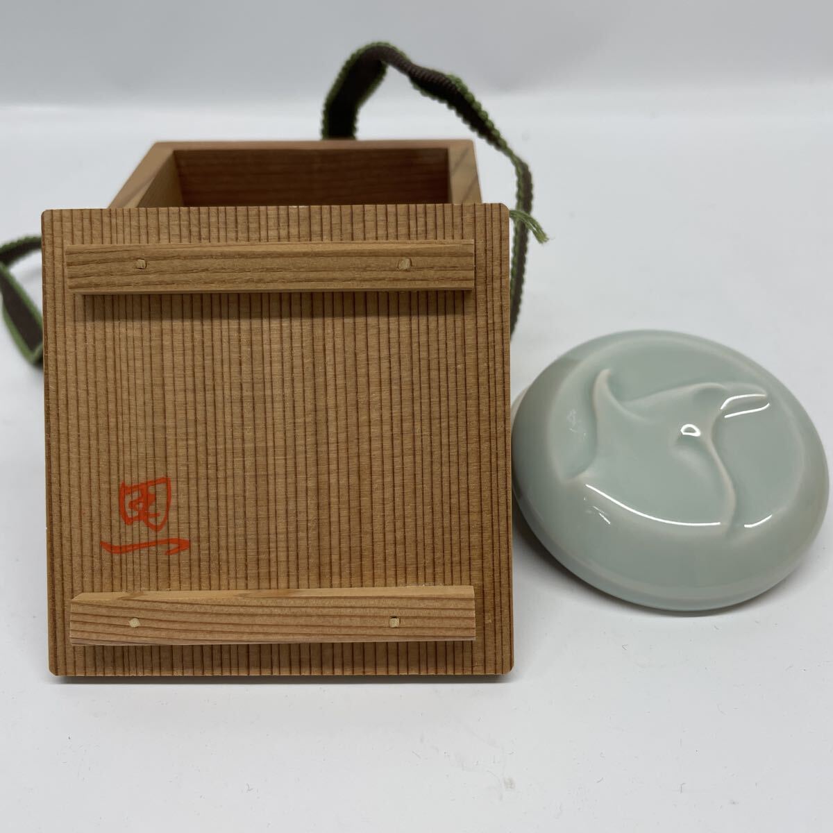 青磁 香合 茶道具 香道具 茶器 アンティーク 在銘 骨董
