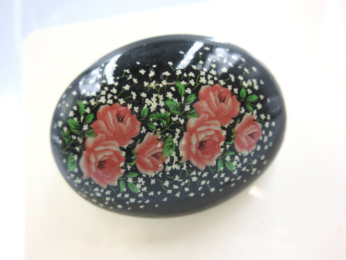 ★◇ 蒔絵 ブローチ 花柄 薔薇 バラ ローズ ブラック アクセサリー 中古品 長期保管 詳細不明品