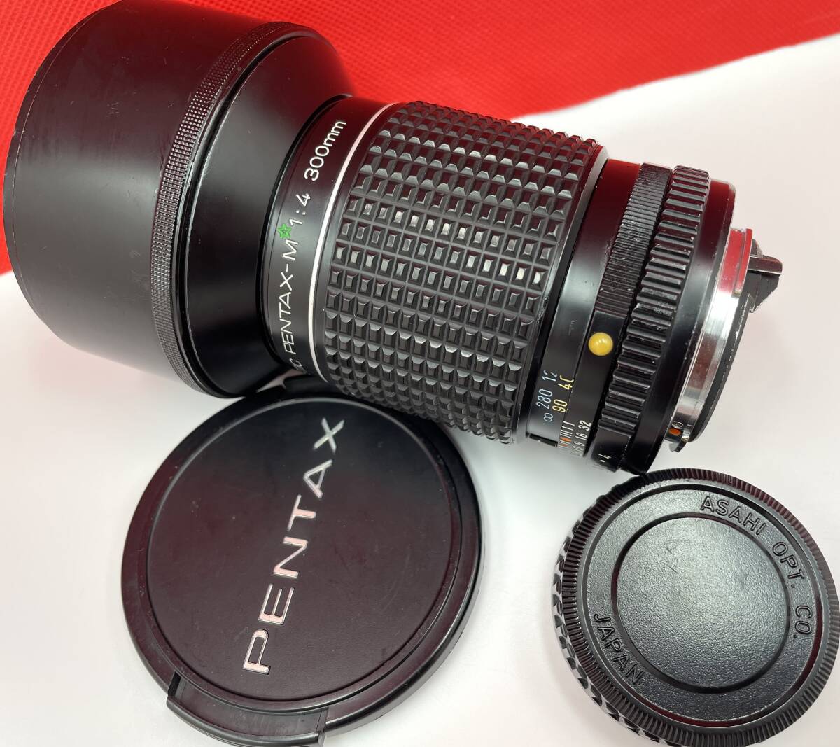 スターレンズ　☆　SMC PENTAX-M ☆　 300mm 1:4 キャップ 付　　ペンタックス　pentax m 300 4 スター　レンズ 2.8