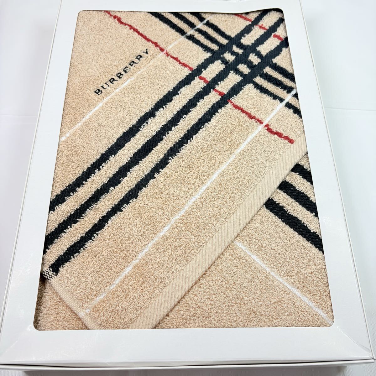 美品未使用品　 BURBERRY バーバリー　バスタオル　＋フェイスタオル　ノバチェック　ベージュ　西川産業　ギフト