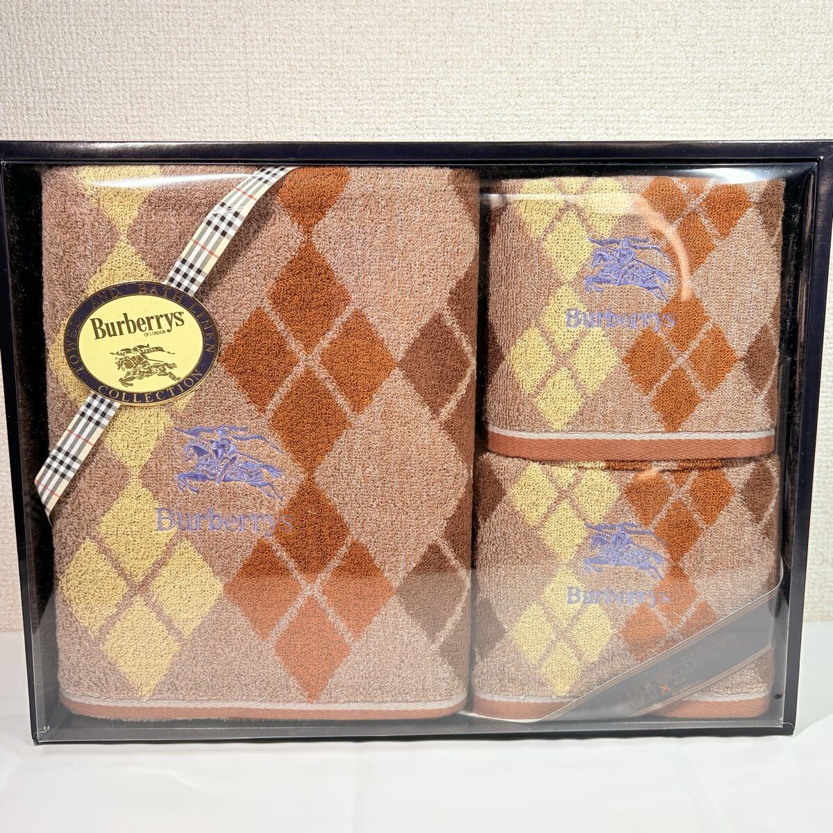 美品未使用品　 BURBERRY バーバリー　バスタオル　フェイスタオル２枚　ギフトセット　 西川産業　