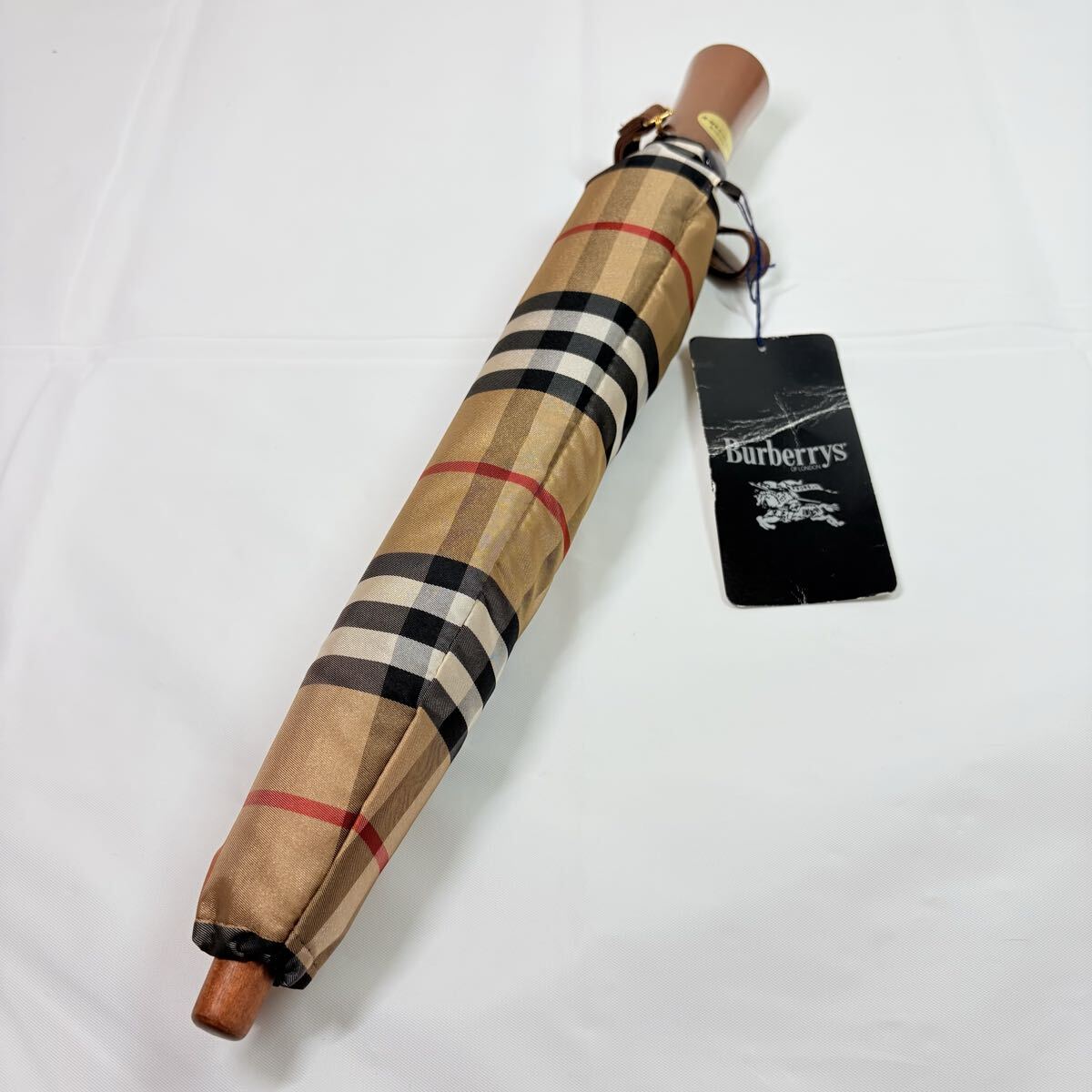 新品　タグ付き　Burberrys BURBERRY バーバリー　ノバチェック　ベージュ　 晴雨兼用折りたたみ傘　オーロラ　強力防水加工