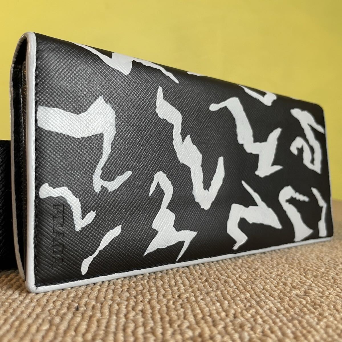 一円 美品 プラダ PRADA 財布 サフィアーノレザー ウォレット ロングウォレット 長財布 二つ折り カモフラ柄