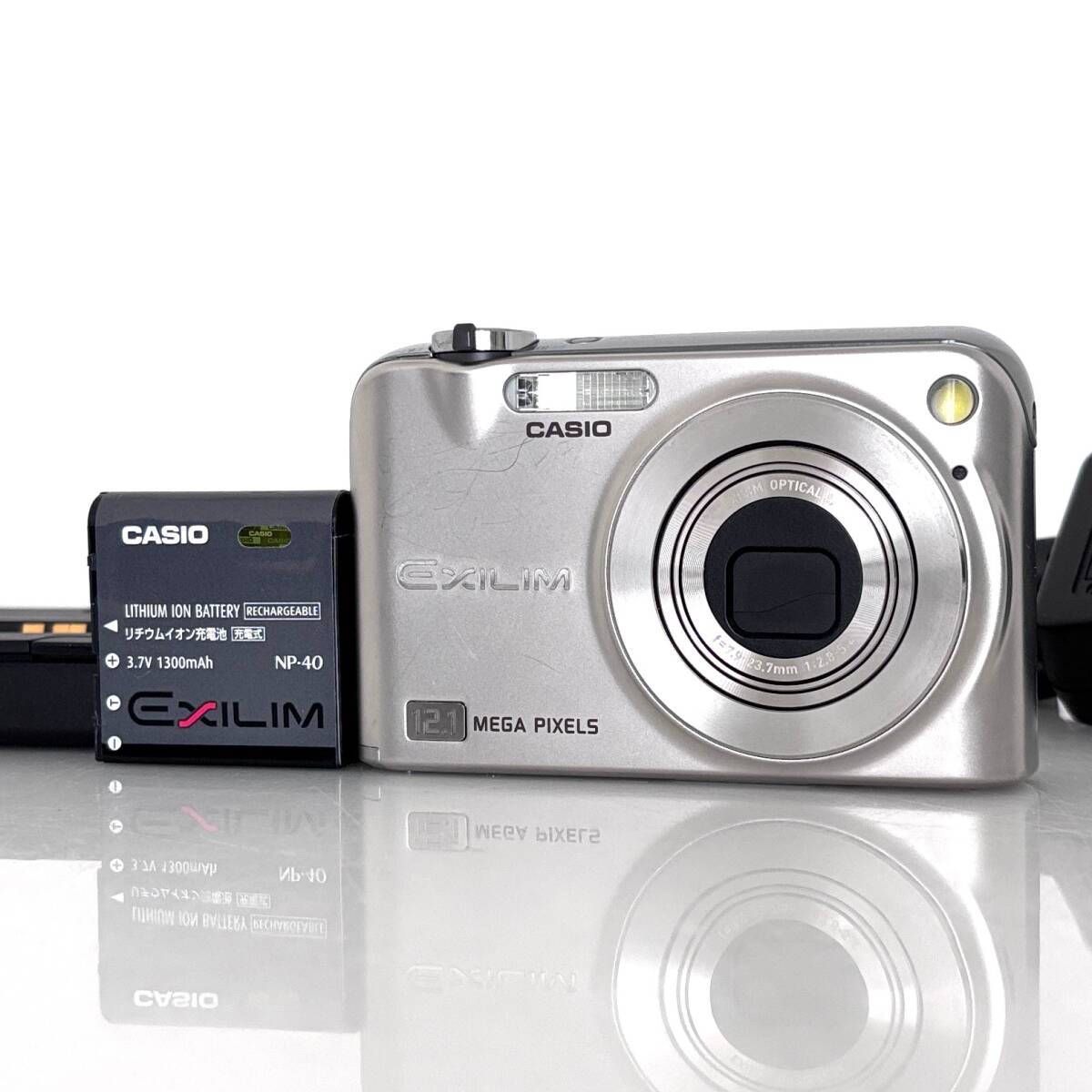【カシオ】CASIO EXILIM EX-Z1200 デジタルカメラ +バッテリー +充電スタンド #T498