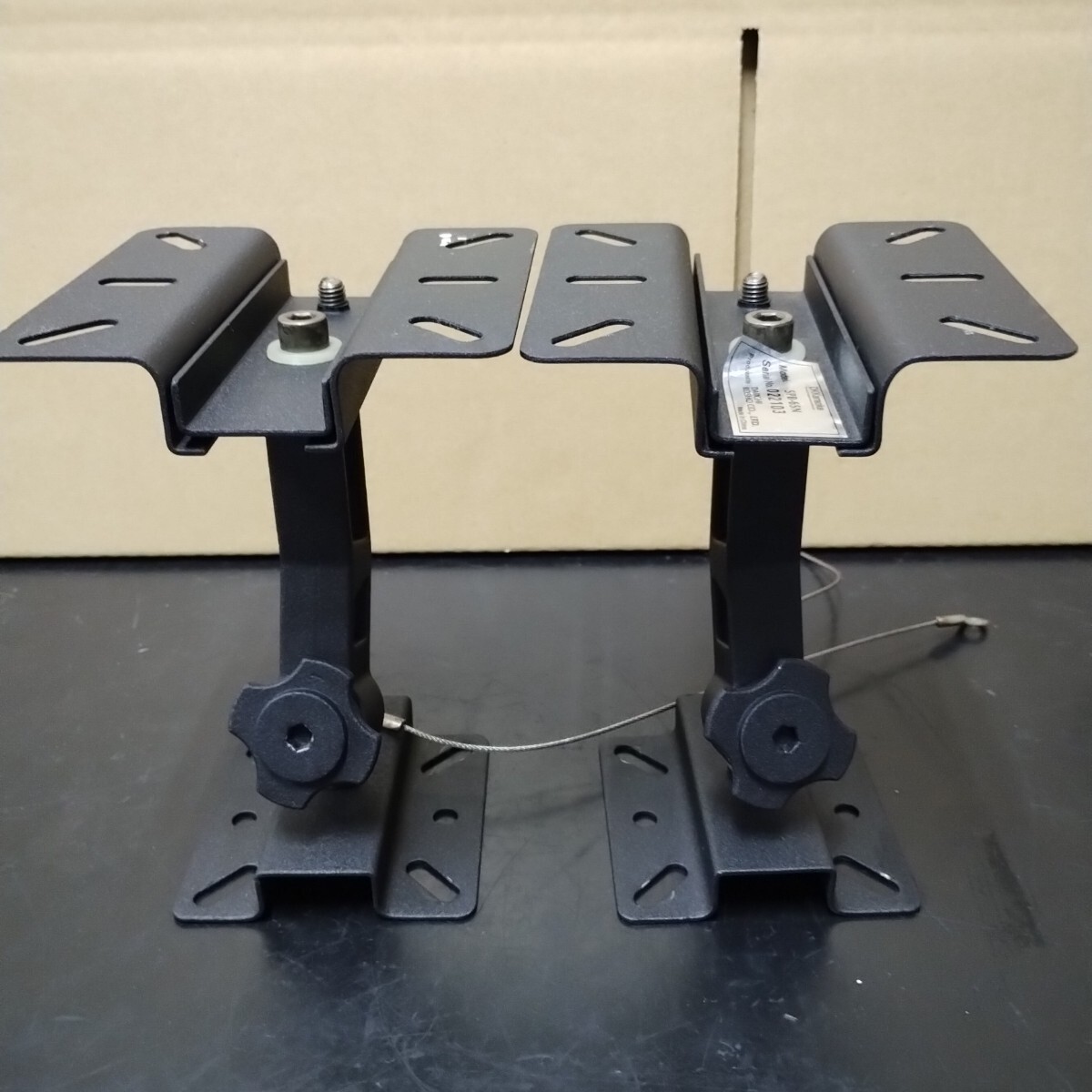 I43 DAM 第一興商 スピーカー 天吊金具 SPB-65N 2個　1セット 中古品 DDS-910/950/50/65/80などに