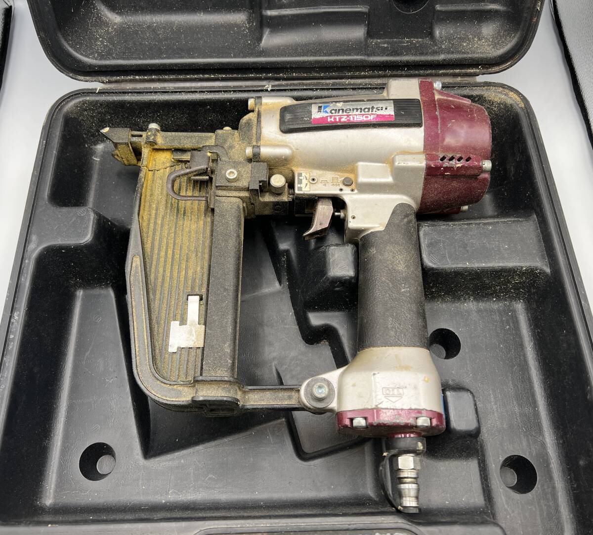 ◆Kanematsu カネマツ◆フロアタッカー KTZ-1150F　動作未確認　ジャンク　エアツール　A1454