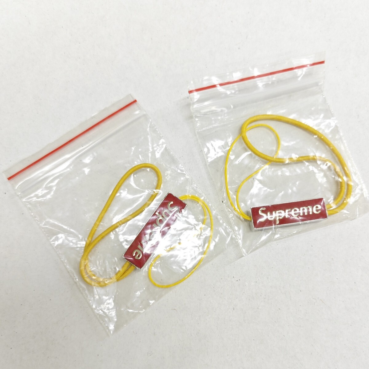 デッドストック SUPREME ボックスロゴ 携帯ストラップ BOX スマホ 国内正規品