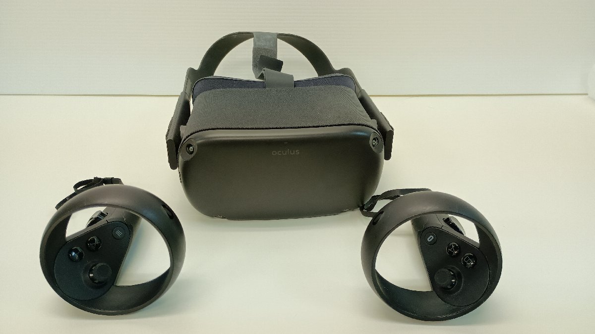 Oculus quest 初代 128GB VRゴーグル 左右リモコン付 通電起動初期化済 ブラック VR オキュラス ゲーム