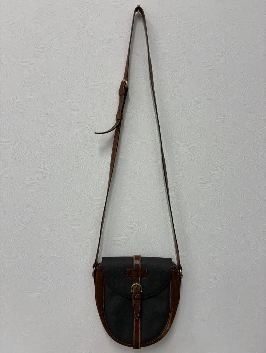 2240★アイグナー AIGNER ヴィンテージショルダーバッグ PVCダークグレー／本革ブラウンレザーショルダーバッグ 経年保管現状品