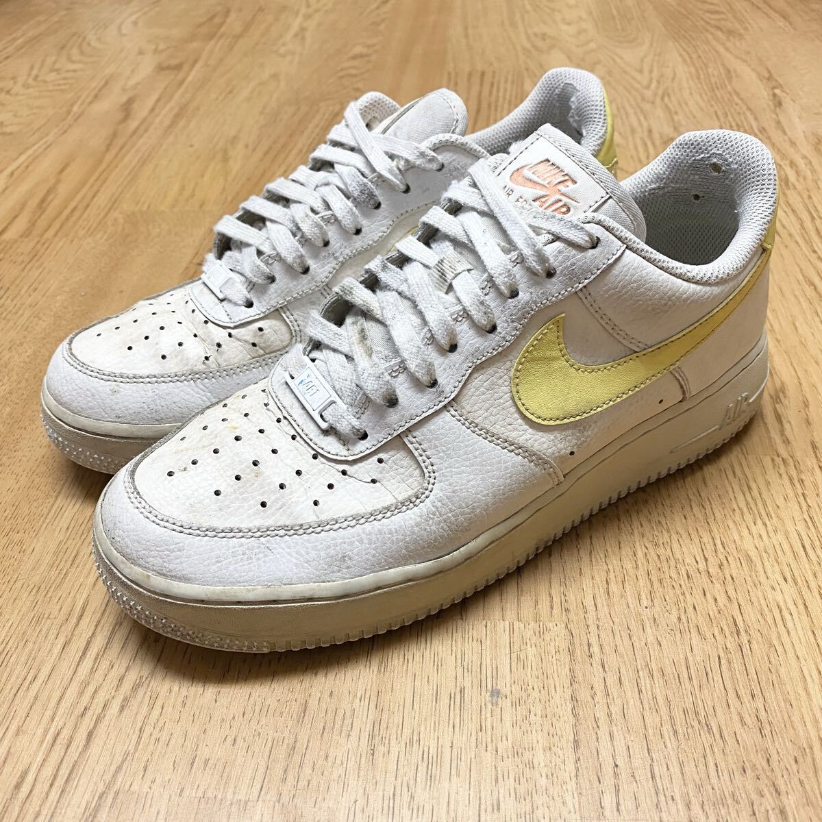 NIKE 26.5cm ナイキ エアフォース1 型番315115-160 パステルカラーモデル スニーカー 白 軽量で快適な履き心地 定番人気の白ベース 春夏