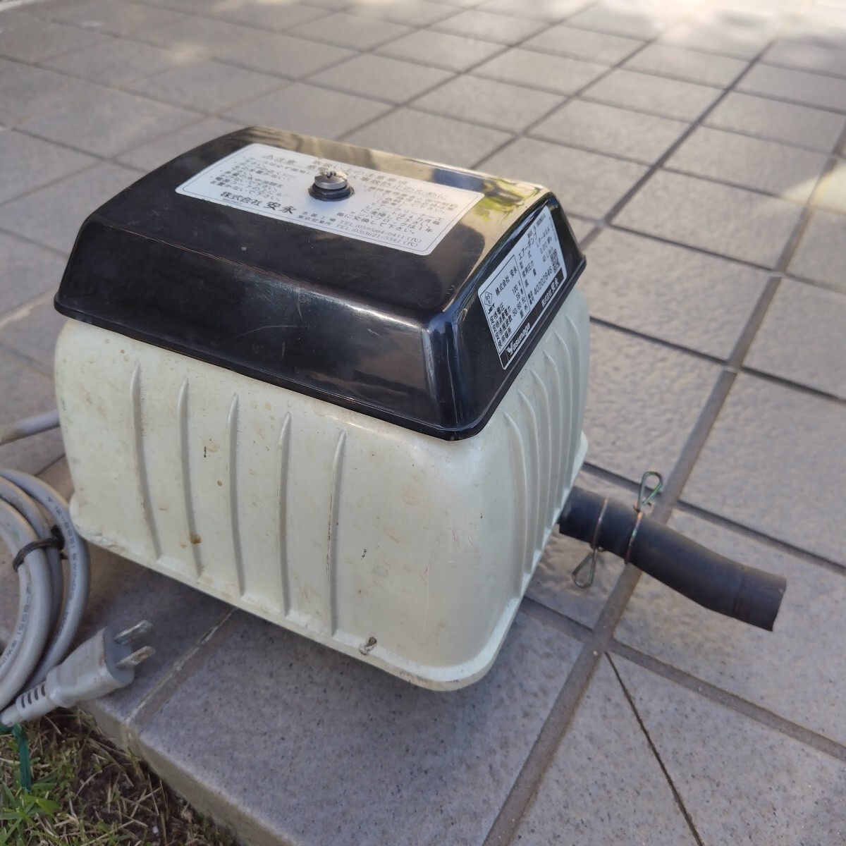 エアーポンプ　LP - 40A 屋外用 　浄化槽用 安永ポンプ　(中古）