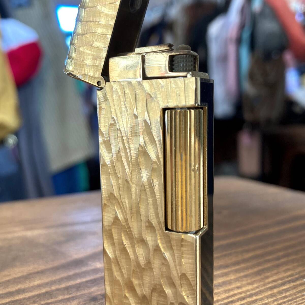 MP404)Dunhill ダンヒル DOME型 ローラー式ライター ガスライター 火花確認済 ゴールドカラー ブラックラッカー 現状品 ビンテージライター