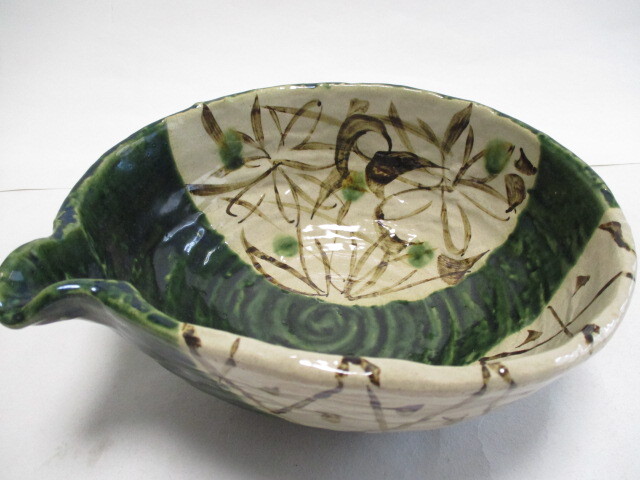 和陶器　織部　変形　片口大鉢　24.5ｃｍ　1個　手描き　大鉢　盛り鉢　ボール　手描き鉄絵