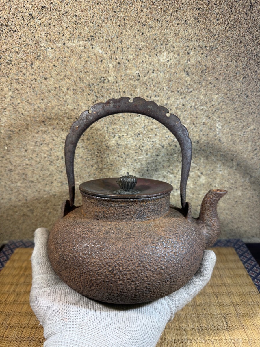 小振り 達磨形　釜師　蝋型　斑紫銅　 明治時代 鉄瓶 煎茶道具