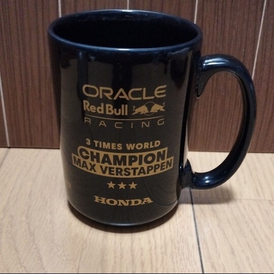 ▼ フェルスタッペン≪マグカップ　1個≫陶器製　レッドブル　RACING　HONDA　F1