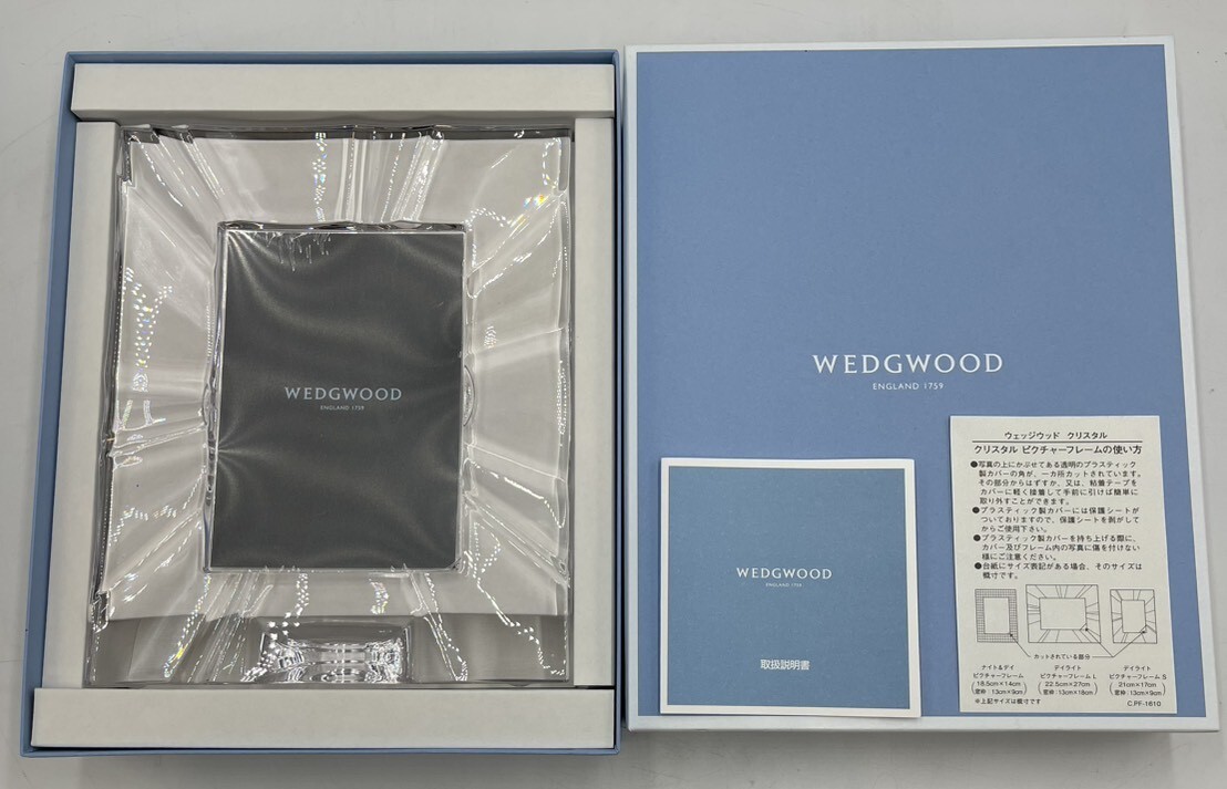 o1835ｋ【未使用品】WEDGWOOD クリスタルフォトフレーム ウェッジウッド インテリア小物 オブジェ置物 箱付
