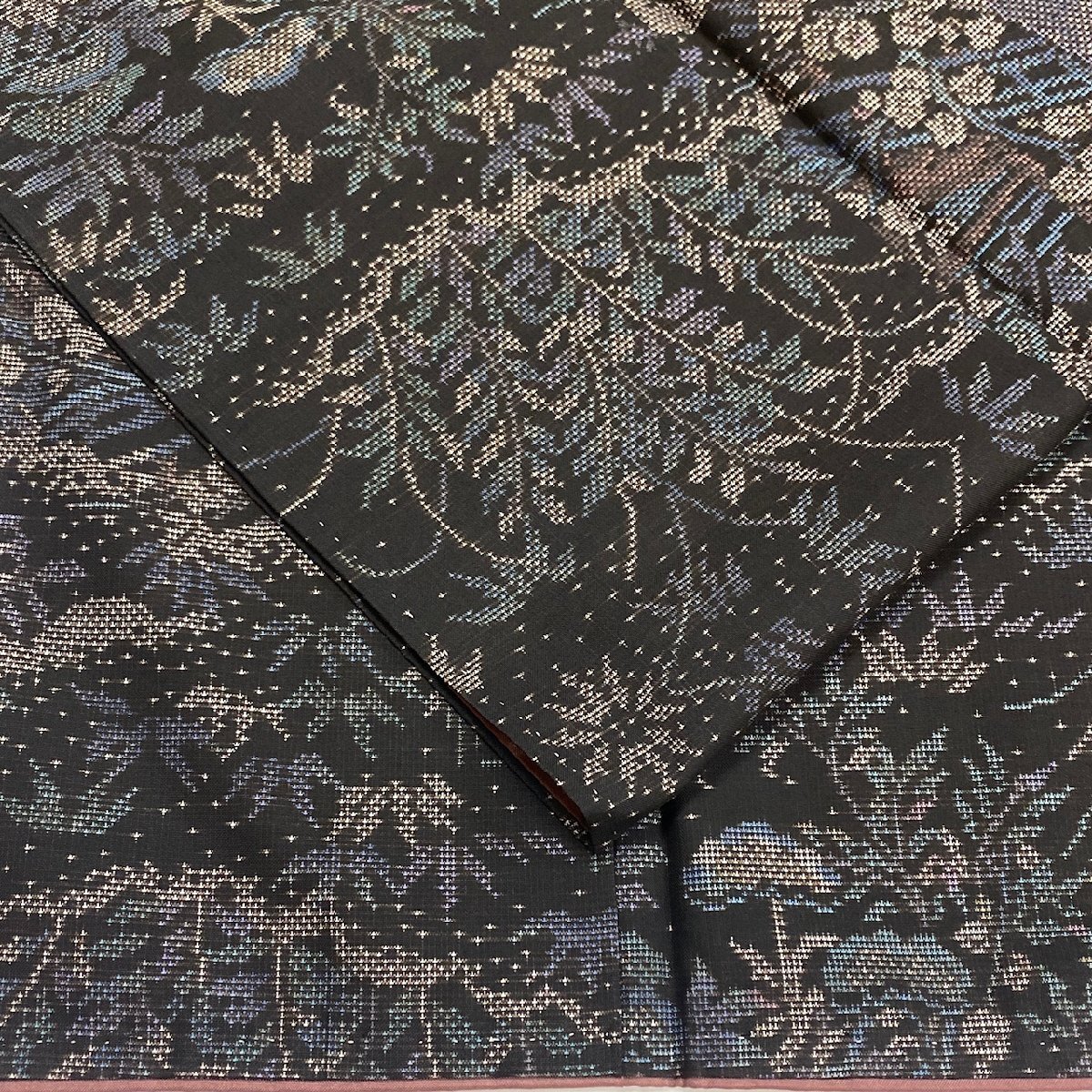 着物月花　純泥染　７マルキ　艶やかな花　本場大島紬　正絹　伝統工芸品　ki8574