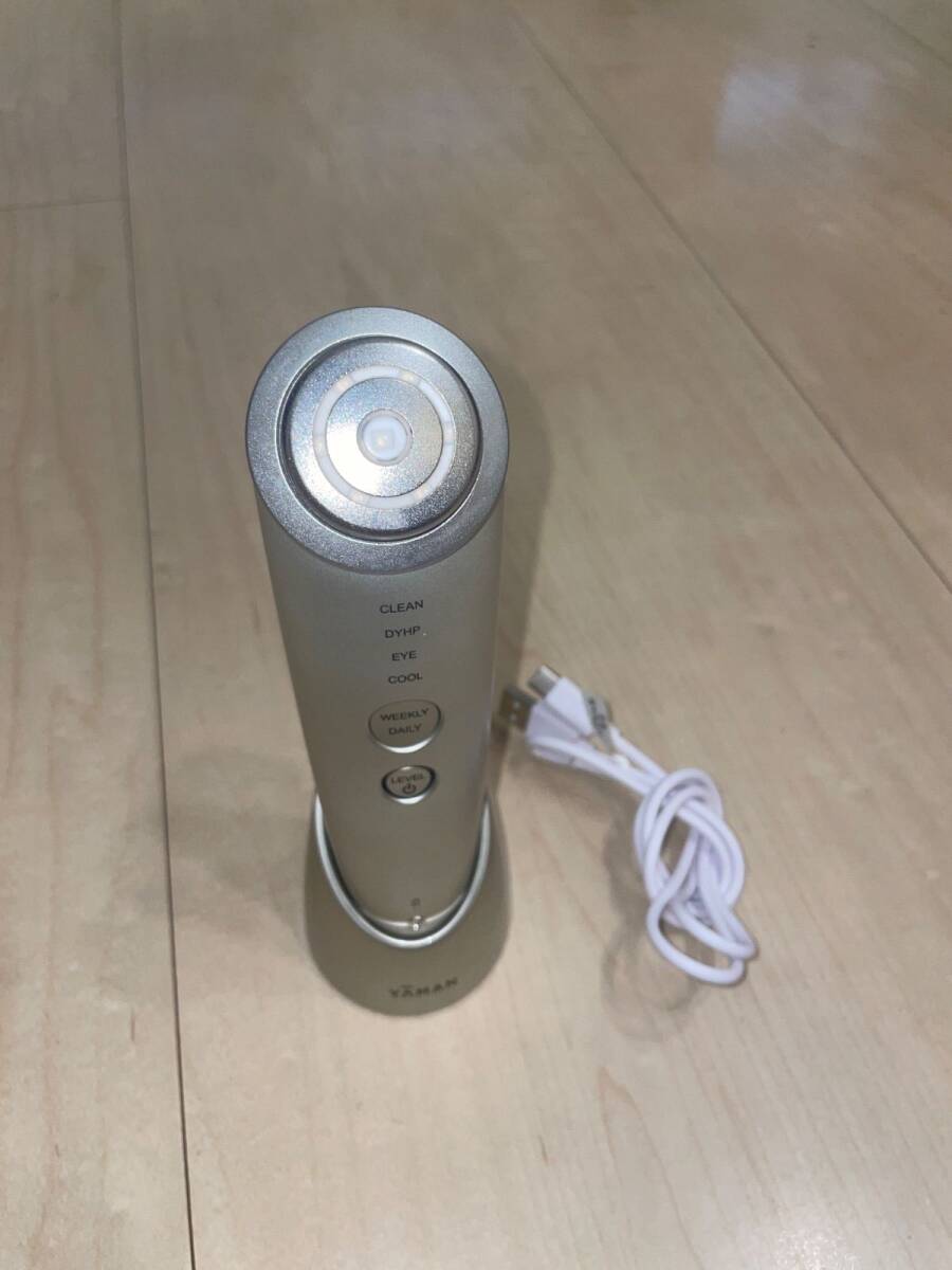 極美品 ヤーマン フォトプラス シャイニー YJFM18N 美顔器 YA-MAN 美容機器 本体 通電確認済 高性能 即発送 スキンケア エステ _208
