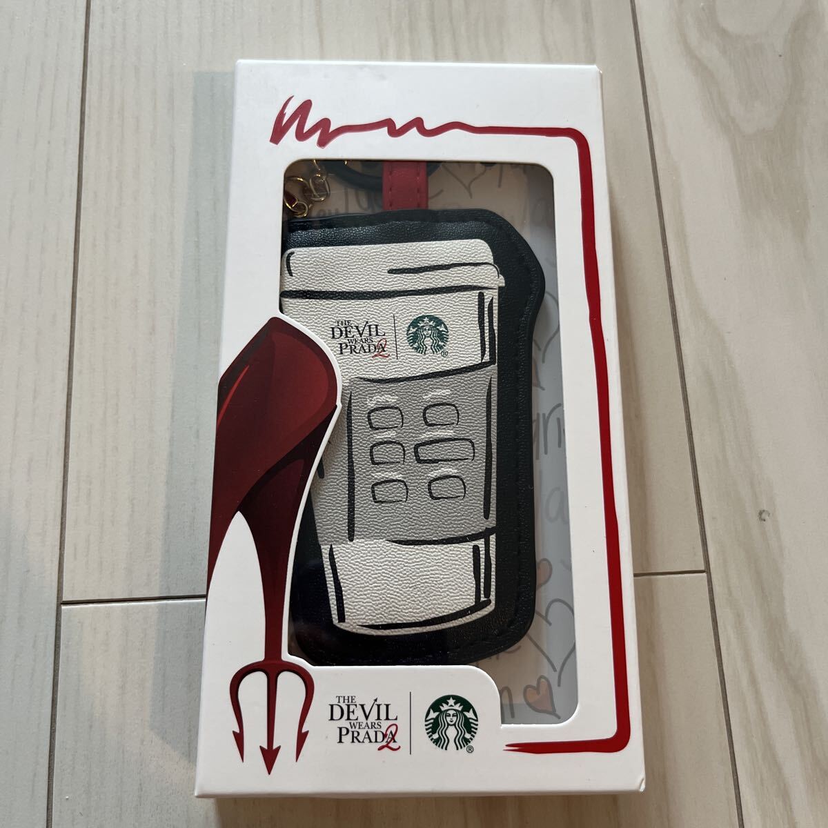 プラダを着た悪魔2 スターバックス キーホルダー