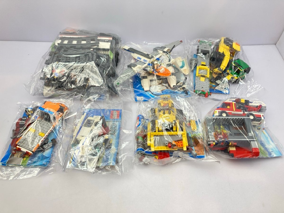 LEGO CITY 完成品 まとめて 10051 60015 他 フィグ欠品あり 現状渡し/ジャンク 同梱不可 [50-5274]W