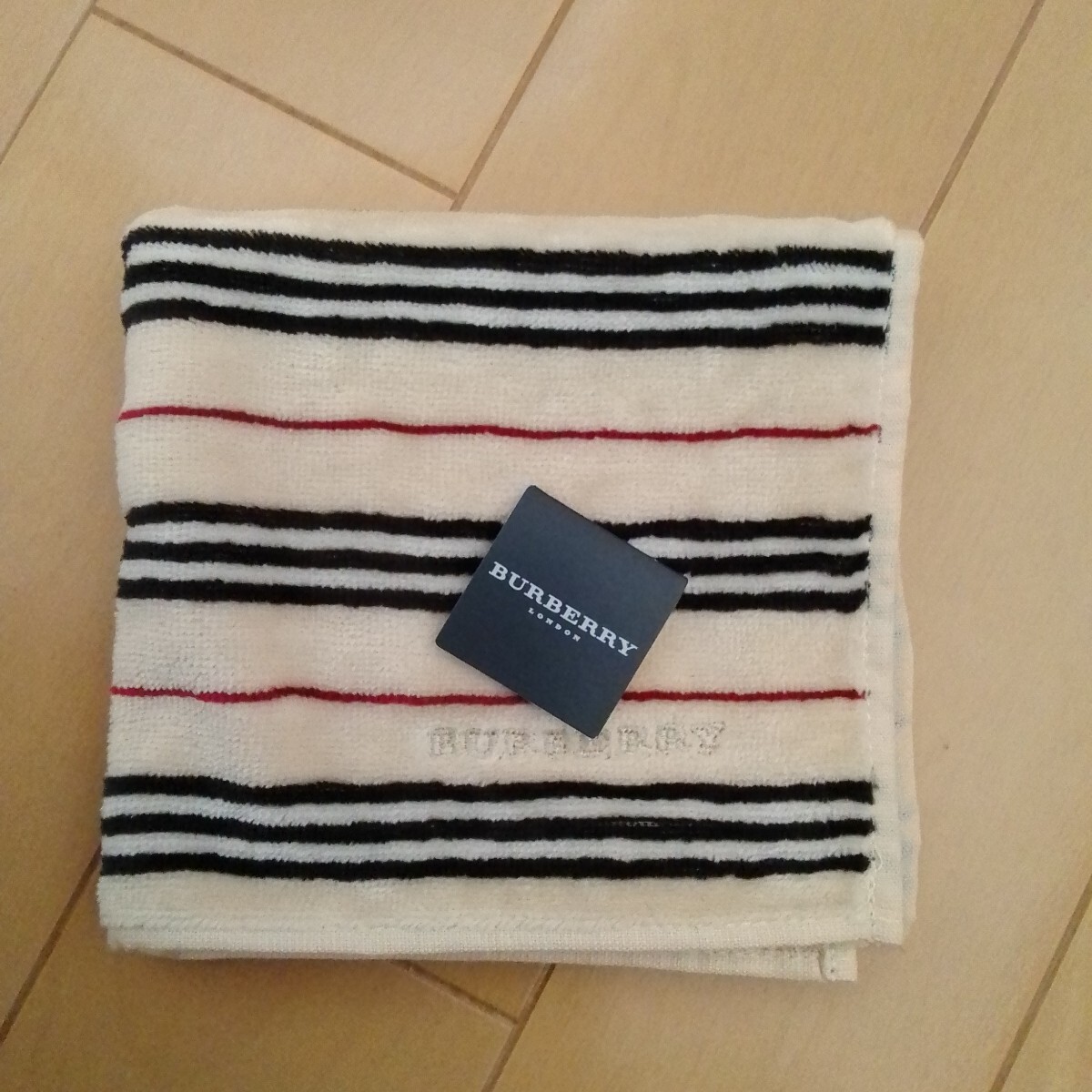 BURBERRY バーバリー タオルハンカチ ストライプ 未使用 綿100％ 約25cm×約25cm