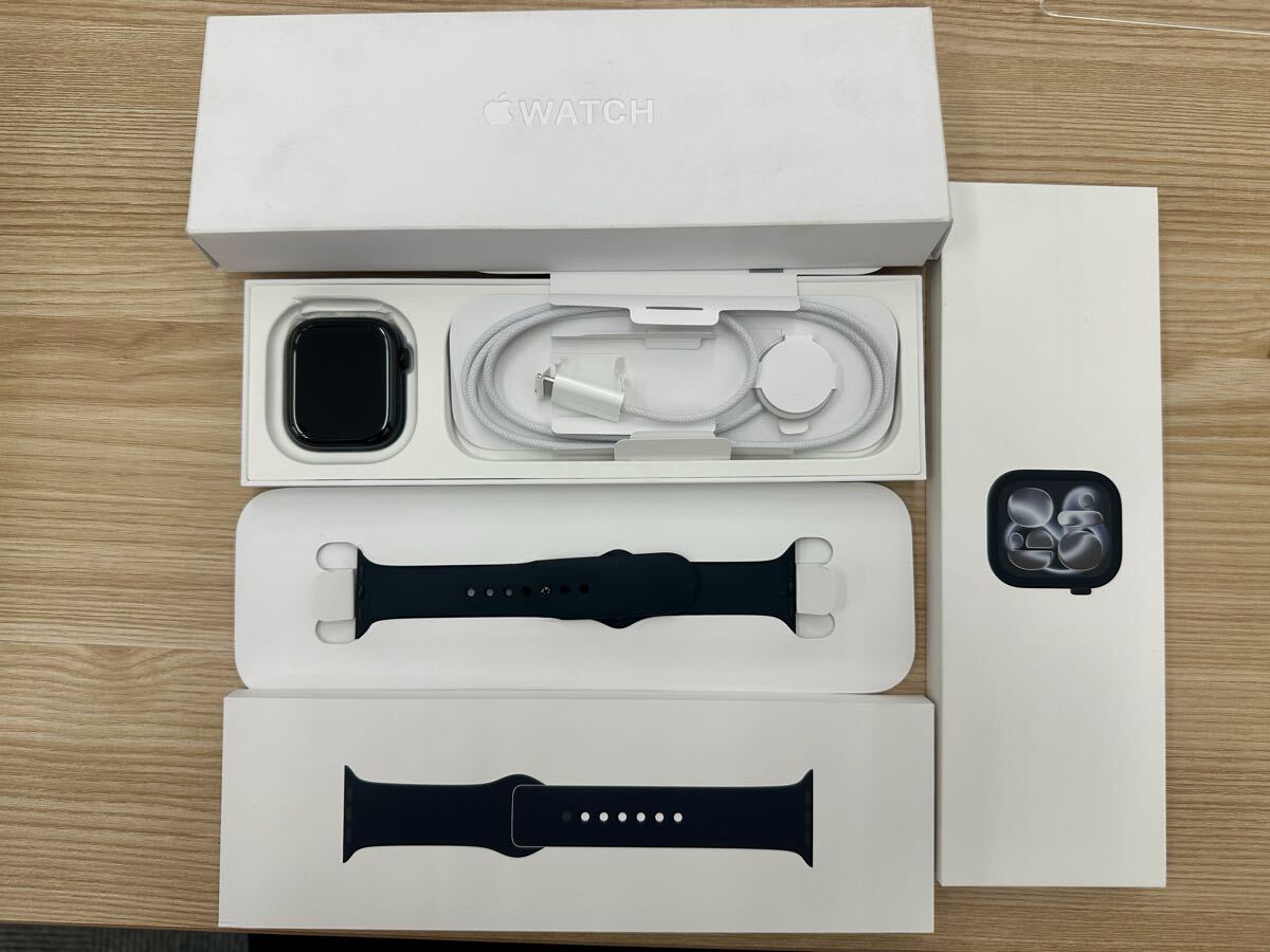 【極美品】Apple Watch Series 11 46mm ジェットブラックアルミニウムケース / ブラックスポーツバンド【2026年2月11日出荷品】