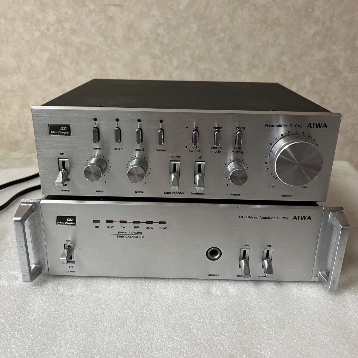 AIWA アイワ　パワーアンプ　プリアンプ S-P22 S-C22 ★通電確認のみ