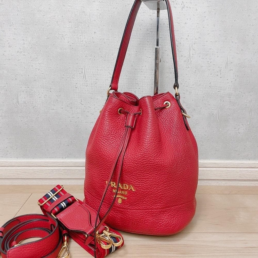 PRADA プラダ ヴィッテロダイノ 巾着 3way 2way バケットバッグ ショルダーバッグ ハンドバッグ レザー ロッソ レッド ゴールド金具