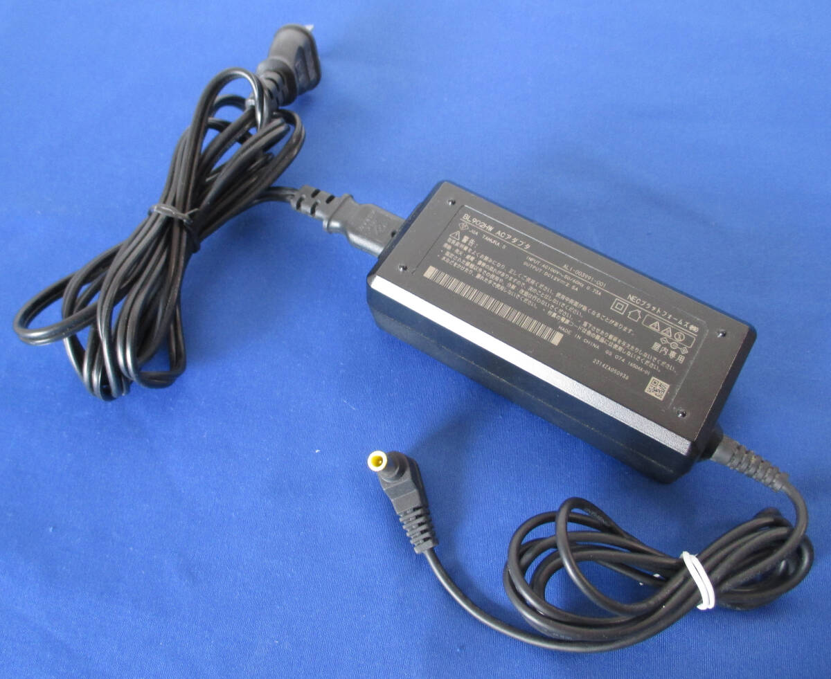NECプラットフォームズ　ACアダプター　AL1-003991-001　DC12V2.5A