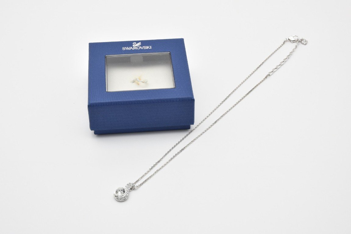 箱付き スワロフスキー ネックレス Swarovski