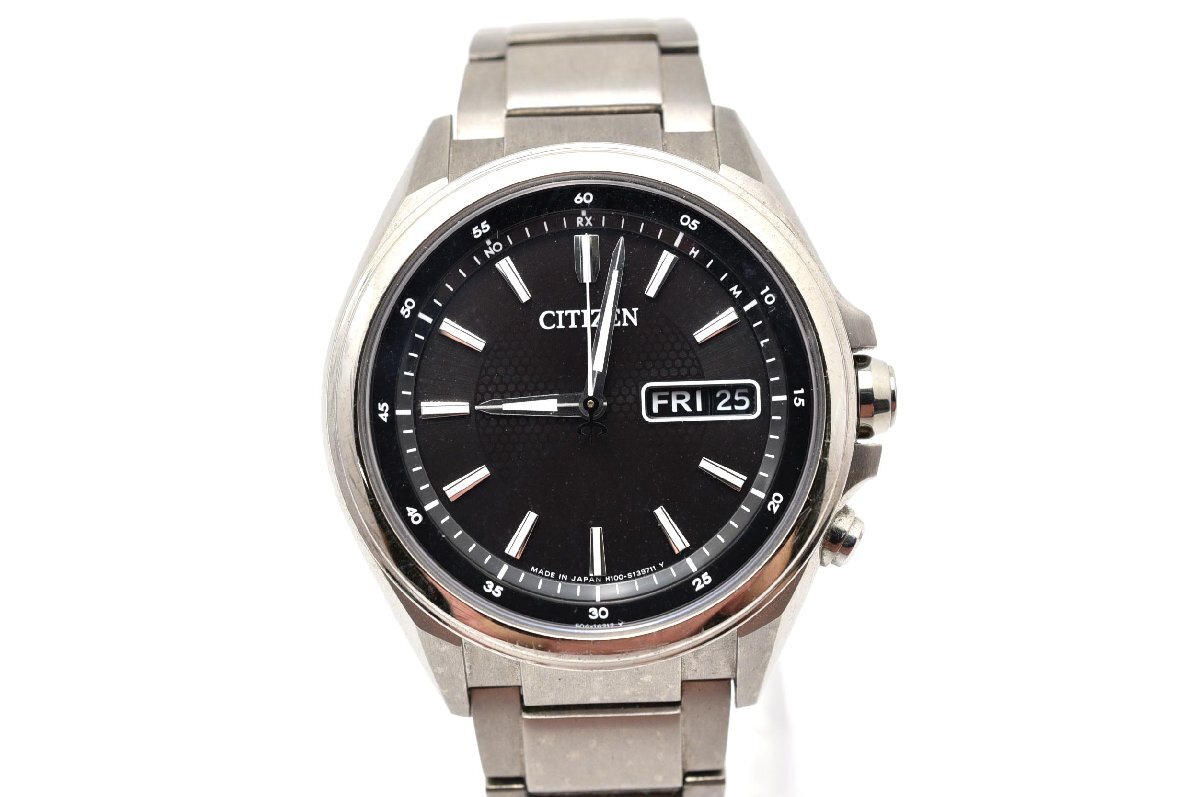 CITIZEN シチズン H100-S098335 ブラック 3針 ラウンド チタン 10BAR Solar 腕時計 黒文字盤 デイデイト アンティーク