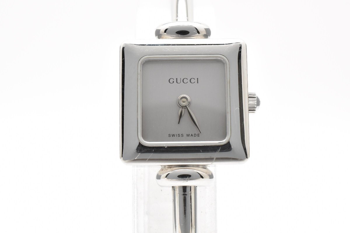 稼働品 グッチ 1900L バングルウォッチ シルバー スクエア クォーツ レディース 腕時計 GUCCI