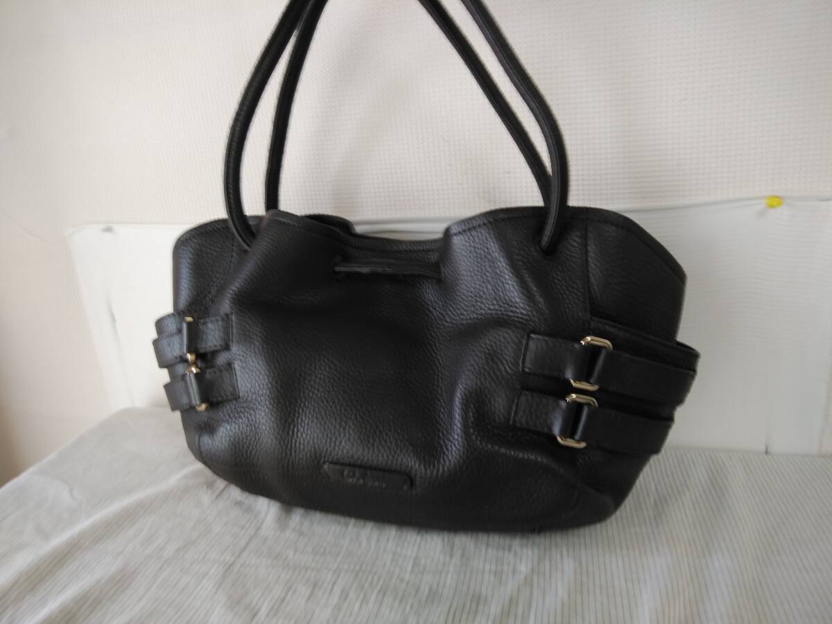★美品★8M4416A★肩掛けバッグ★ダークブラウン系　 Cole haan　コール・ハーン　本革　綺麗です