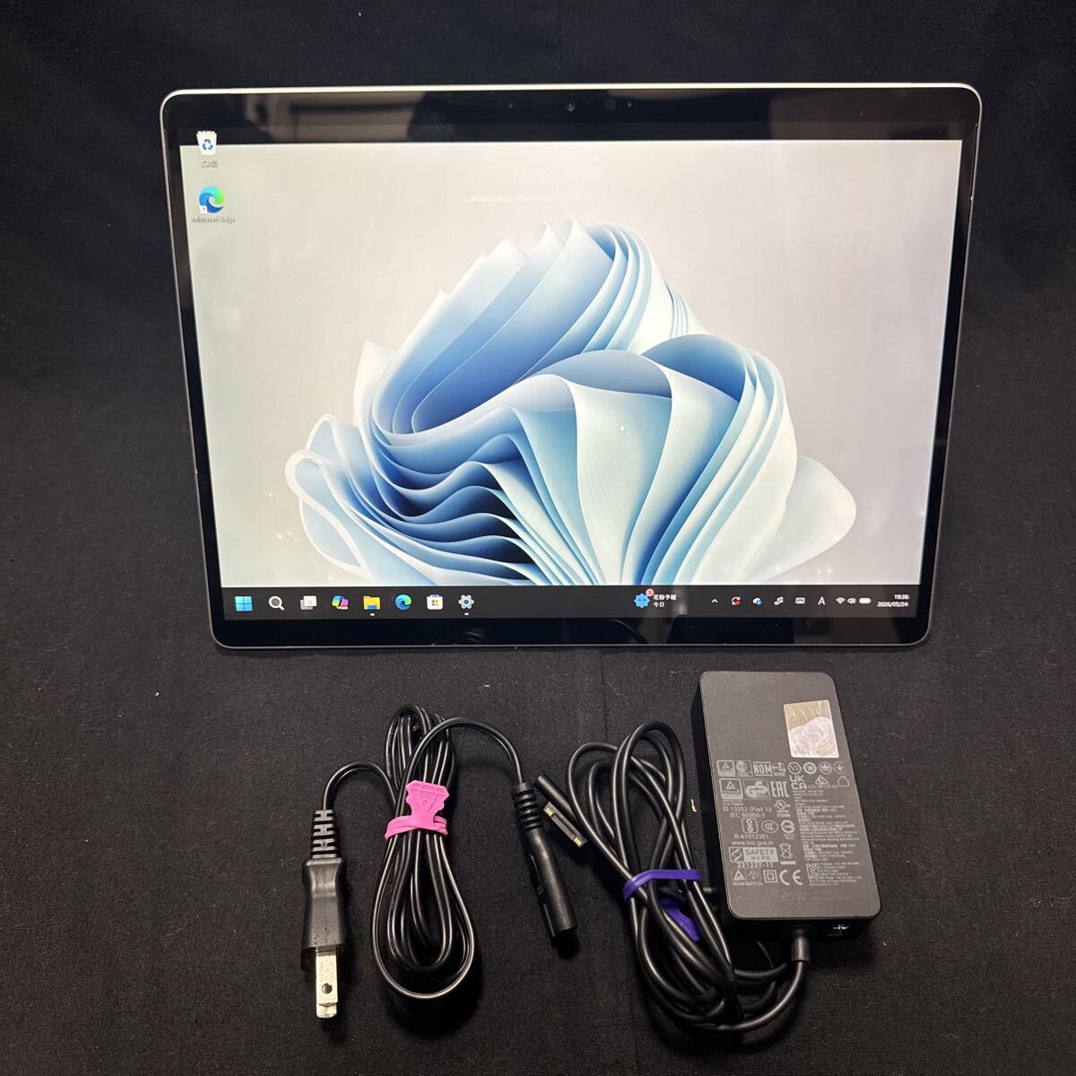 60514 MC-1-1 Microsoft マイクロソフト Surface Pro 8 Core i3 1115G4/メモリ8GB/128GB SSD/Win11 