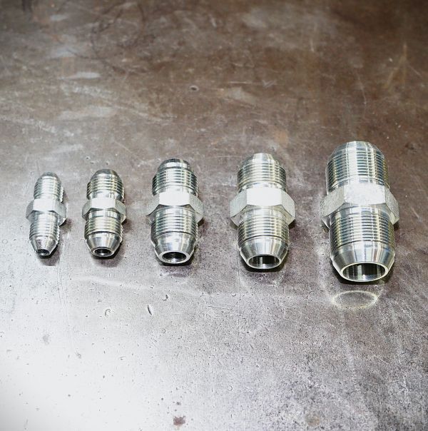 油圧ホース用フィッティング 金具 アダプタ ジョイント メートルネジ ミリネジ M14 M18 M22 M24 M30 両端オネジ オスシート！建機等に！