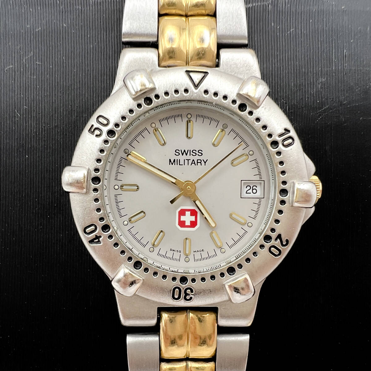 【電池交換済】SWISS MILITARY レディース腕時計 (B4)