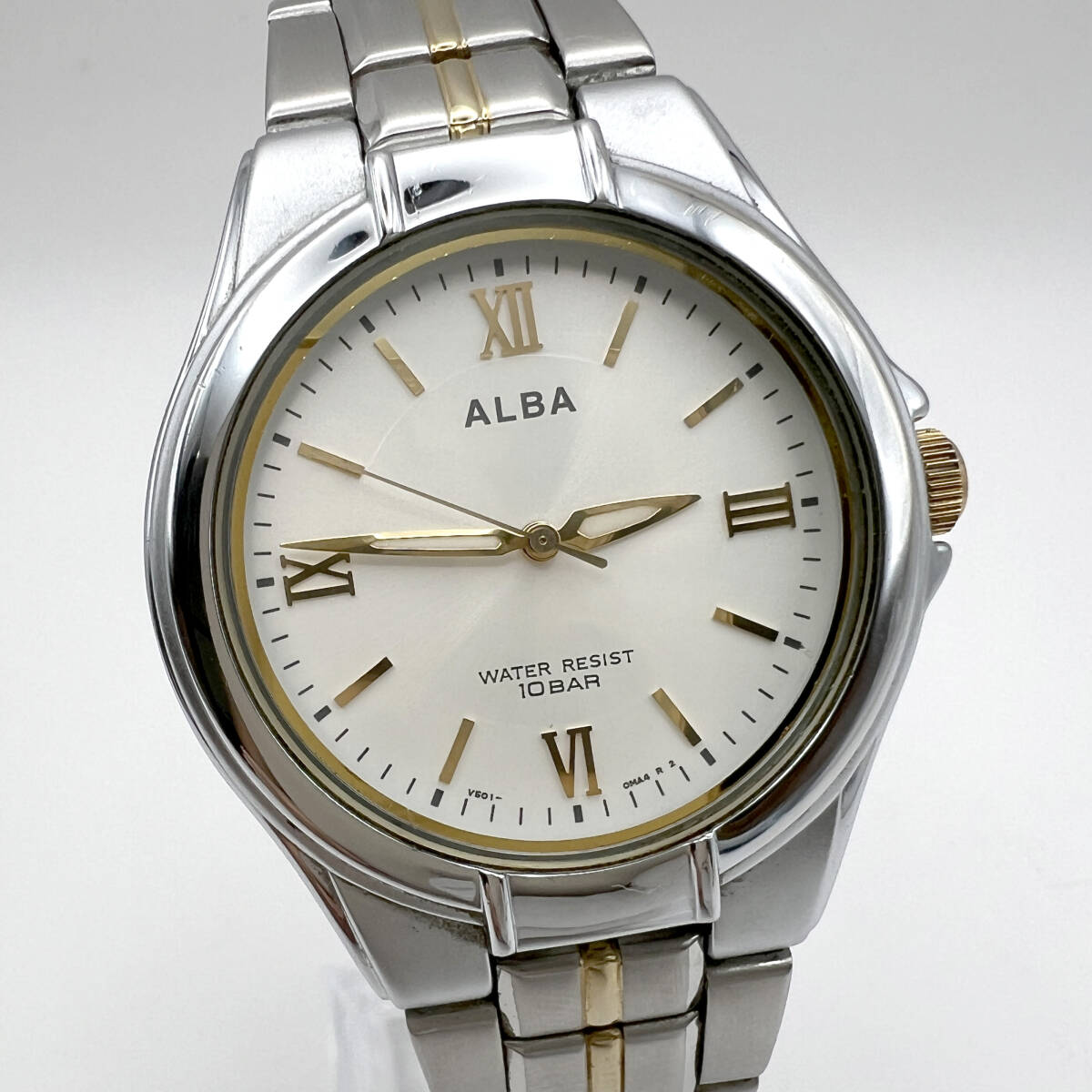 【電池交換済】SEIKO セイコー ALBA アルバ V501-0DR0 10BAR メンズ腕時計 (B7)