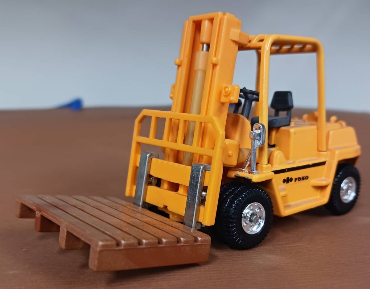 tomica DANDY KOMATSU FORKLIFT FUSO 1/48 日本製 トミカダンディ No.43 コマツ フォークリフト