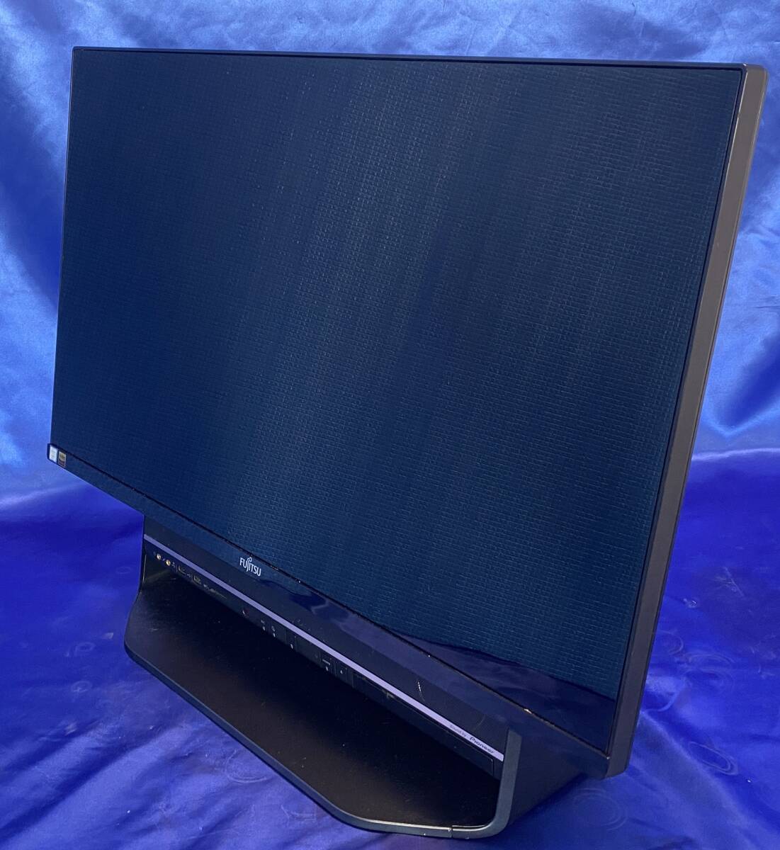 376 ● FMV FH90/B3 ● Core i7 7700HQ 2.8GHz/SSD 256GB/HDD 3TB/BD-RE/Windows11 動作品