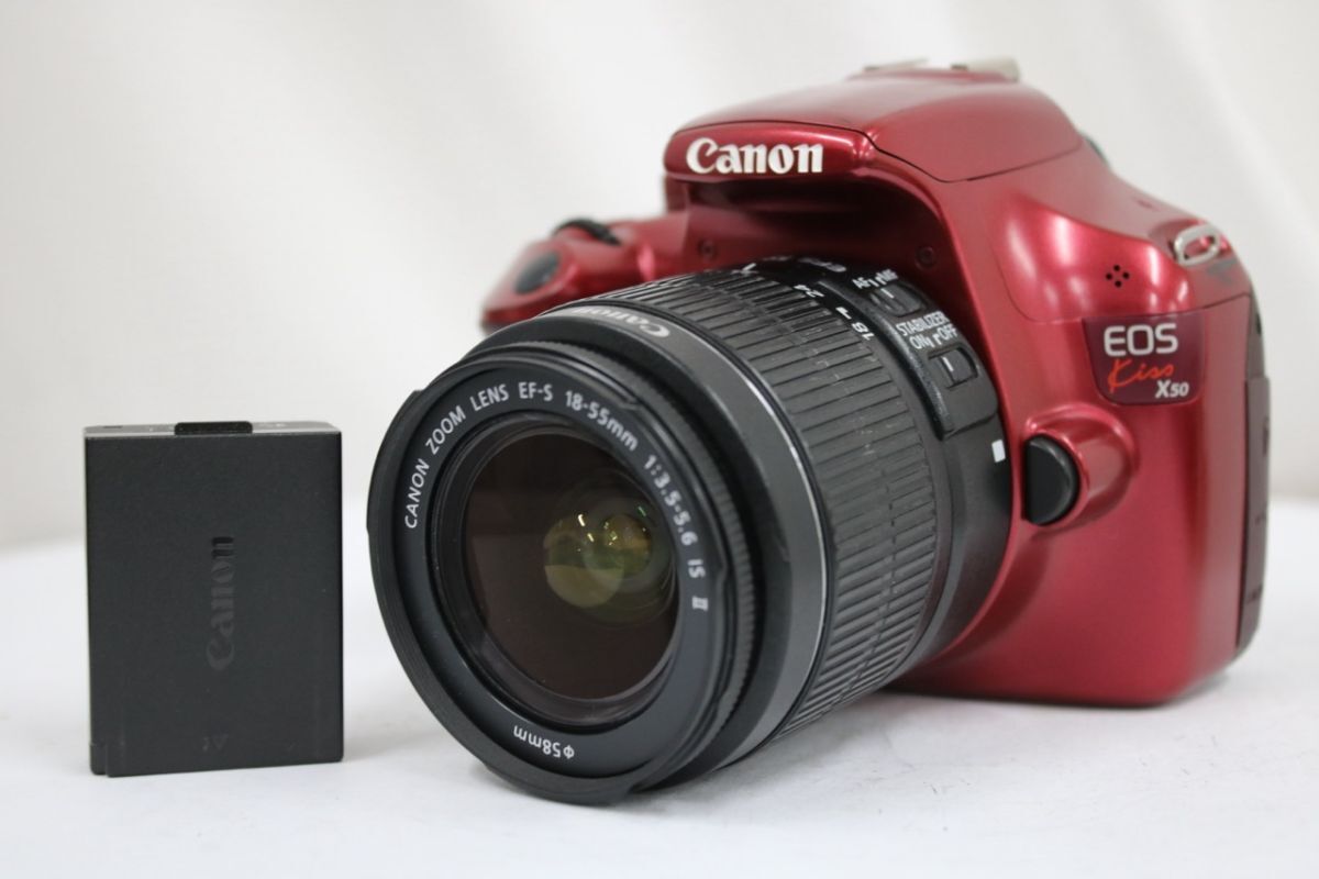 【返品保証】 キャノン Canon EOS Kiss X50 レッド EF-S 18-55mm F3.5-5.6 IS II バッテリー付き デジタル一眼 e12065