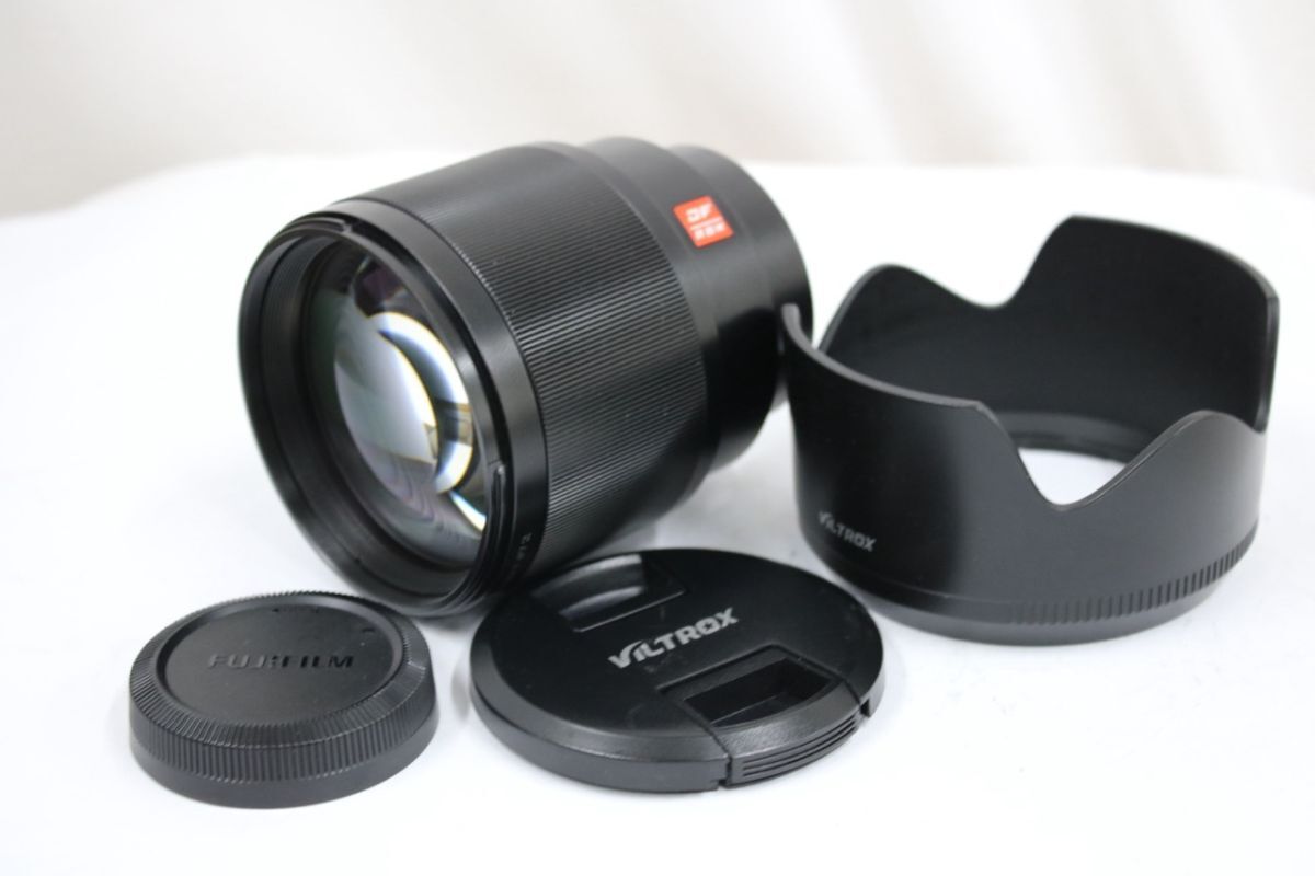 【返品保証】 VILTROX AF 85mm F1.8 II XF STM ED IF Xマウント レンズ e12134