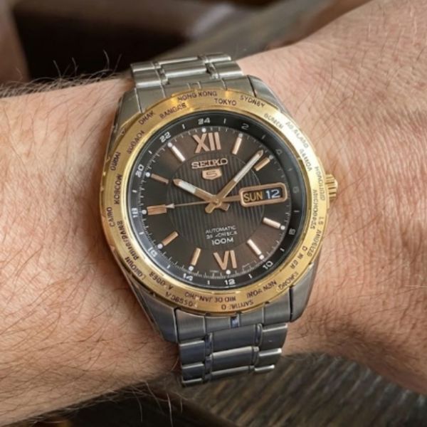 【SEIKO5 SPORTS/稼働品/2010年1月製造】セイコー5 アトラス ワールドタイム 7S36Ｂ-03S0 コンビカラー 23石 自動巻き 裏スケ メンズ腕時計