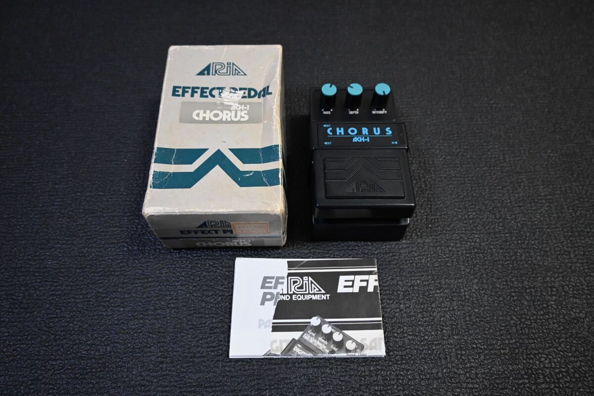 動作未確認　美品　ARIA エフェクター　ACH-1 CHORUS 日本製 アリア