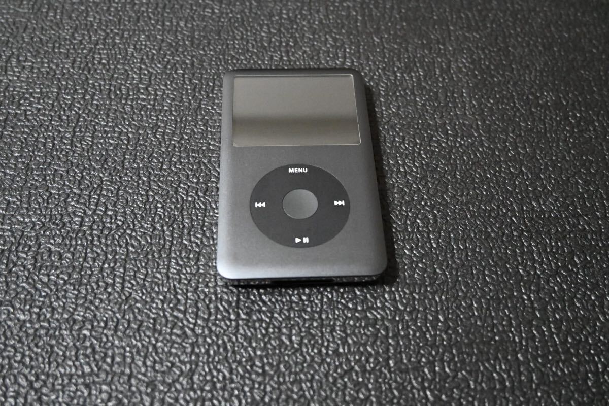 動作極美品　 Apple iPod classic ブラック　MB565J 120GB 