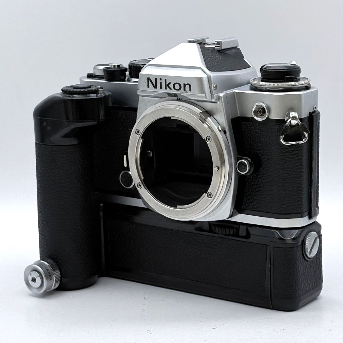 1円～/Nikon/ニコン/FE/シルバー/ボディ/付属品付/MD-12/一眼レフ/フィルムカメラ/通電確認済/難あり/ジャンク/X017