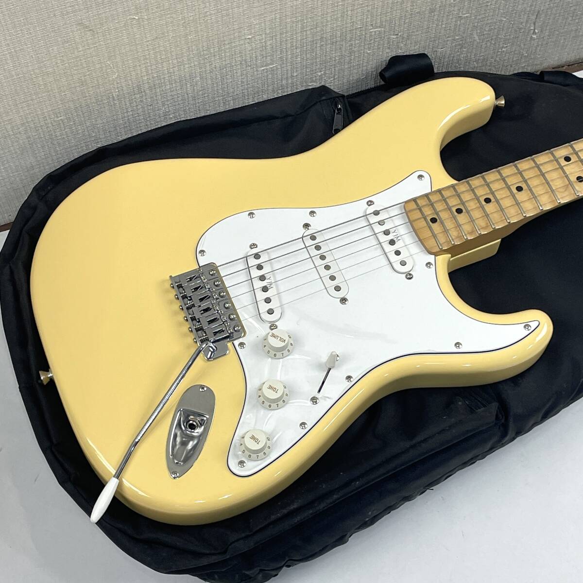 札幌発 Fender Japan ST72-SC YWH ストラトキャスター ソフトケース付き フェンダージャパン【現状販売品】26E 北HH3