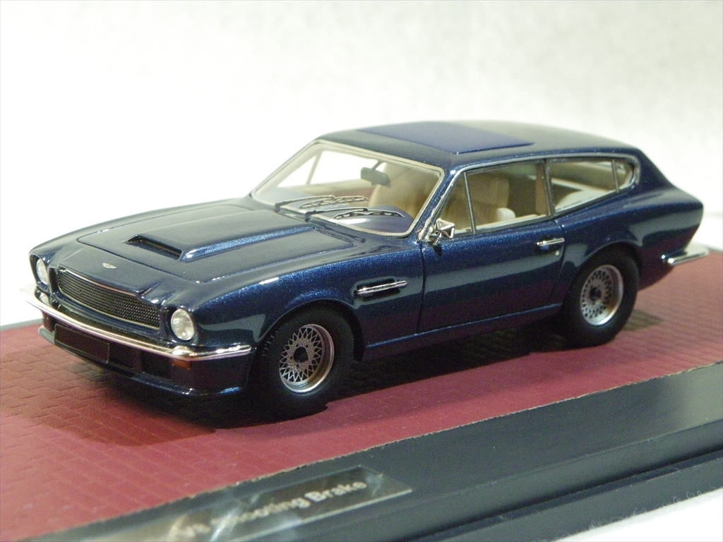 1/43 Aston Martin アストン・マーティン V8 ヴァンテージ シューティングブレーク 1980 ブルー(MATRIX SCALE MODELS)